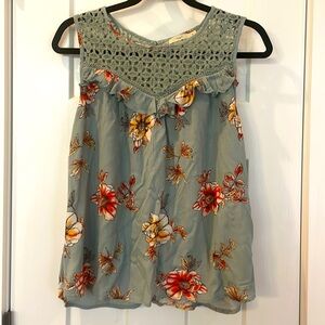 Hazel - Size S - Seafoam green sleeveless top